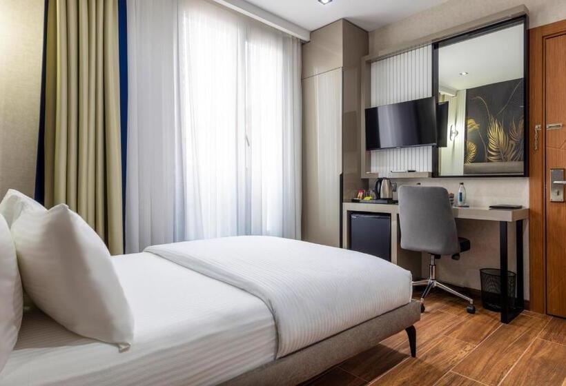 اتاق لوکس یک تخته, Dem Premium Hotel   Round Trip Airport Service   Istanbul International Airport