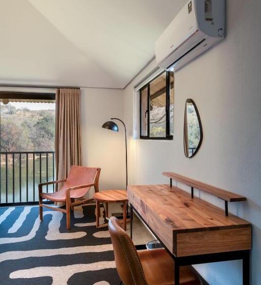 패밀리 스위트, Riverhorse Lodge