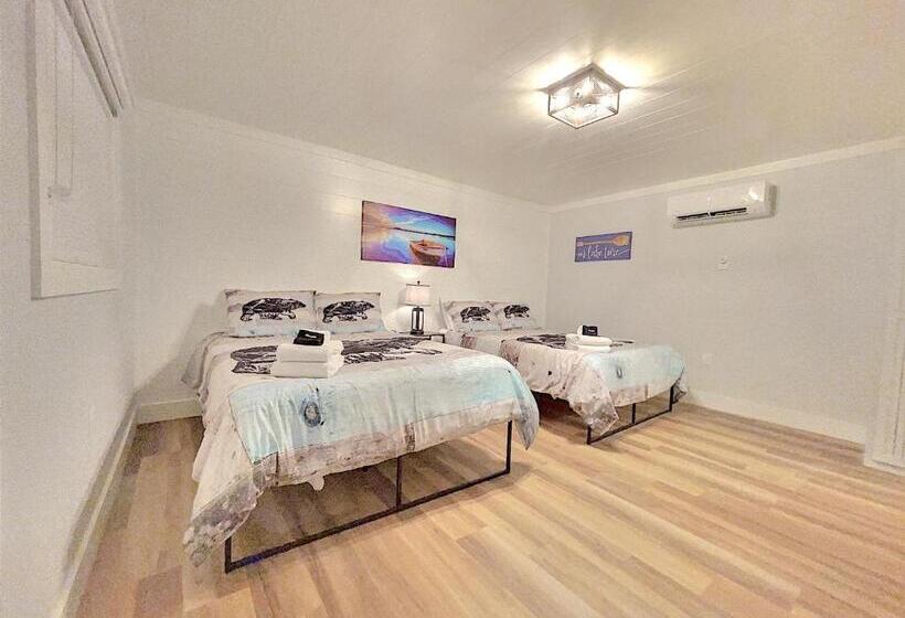 Номер Deluxe, Retreat On The Lake