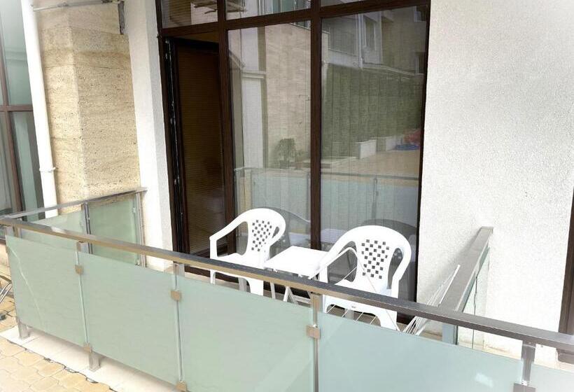 اتاق استاندارد با چشم‌انداز استخر, Apartments Stamopolu Lux With Pool View