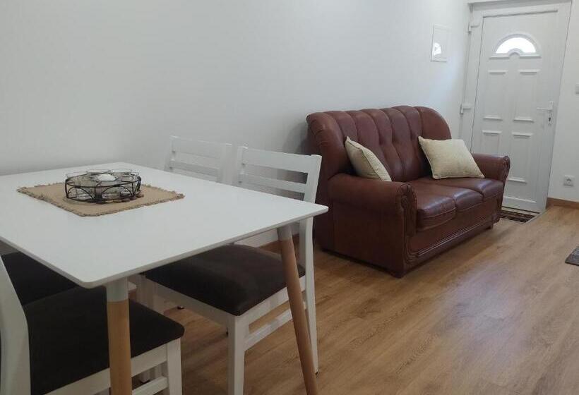 Апартаменты 1 Спальня Нижний Этаж, Mondalva Apartamentos