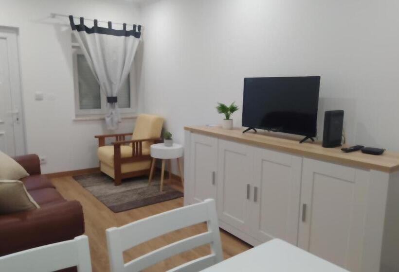 Апартаменты 1 Спальня Нижний Этаж, Mondalva Apartamentos