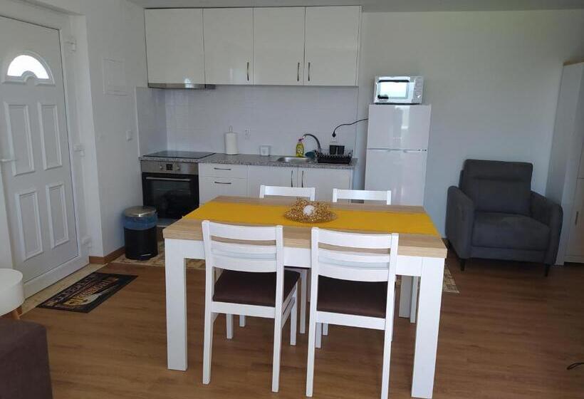 Апартаменты 1 Спальня Нижний Этаж, Mondalva Apartamentos