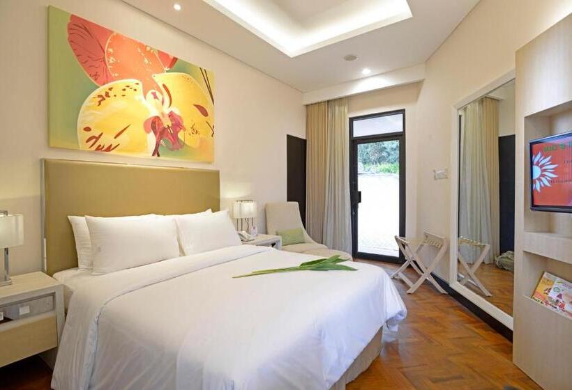 Номер Стандарт, Surya Hotel & Cottages Prigen