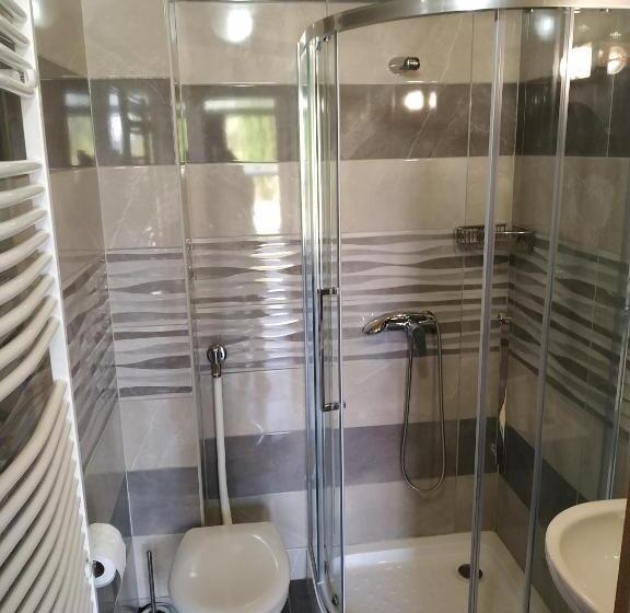 Апартаменты 2 Спальни, Tisza Panzió és Apartman