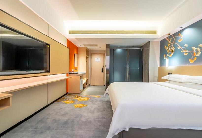 سوییت لوکس, Waifiden Hotel  Former Tokai Hotel   Xiaobei Metro Station   Free Shuttle Bus During Canton Fair