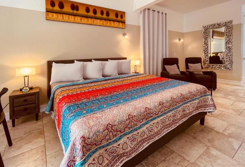 Номер Superior Кровать Кинг, White Orchid Apartments
