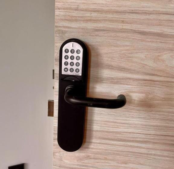 اتاق لوکس, Dorm4you Arena 2
