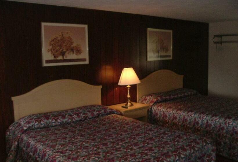 Номер Стандарт 2 Двуспальные Кровати, Fels Three Crown Motel