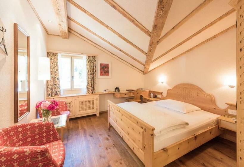 Классический Номер, Chesa Randolina
