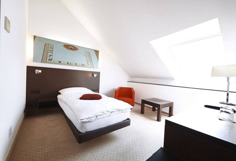 Индивидуальный Номер Классика, La Meridiana, Lake & Spa