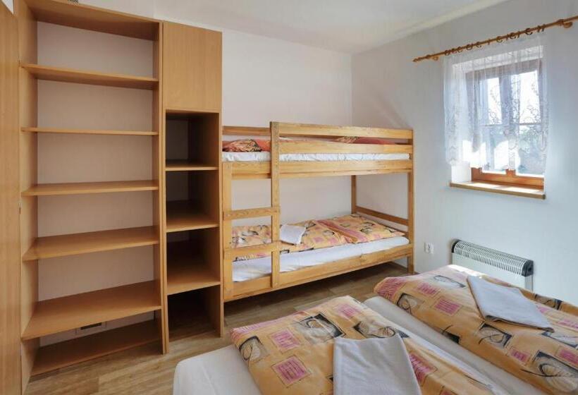 Люкс 2 Спальни, Penzion Skála