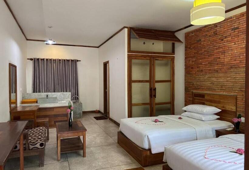 Номер Стандарт Вид на Бассейн, Lucky Private Boutique Pool Villa