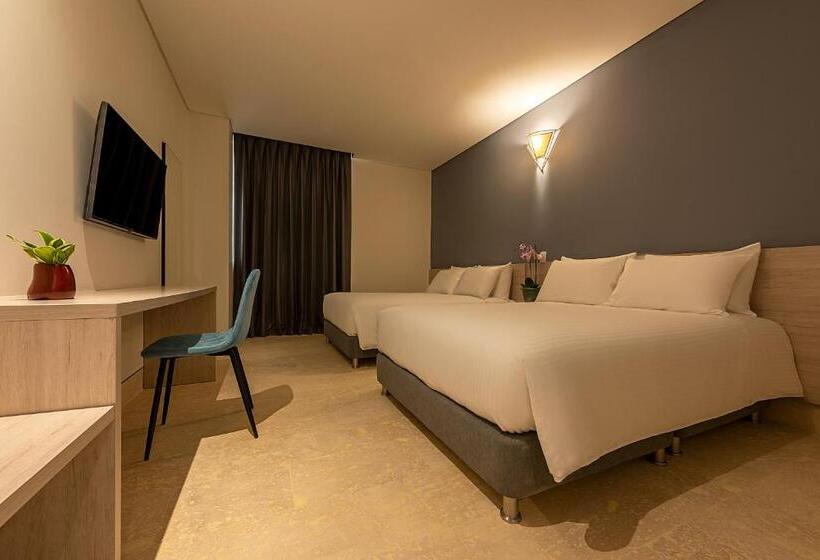 غرفه قياسيه سريرين مزدوجين, Rilux Cartagena