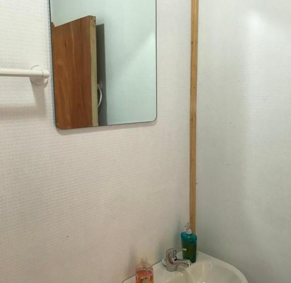 四人标准间, Monte Campamento Hostel