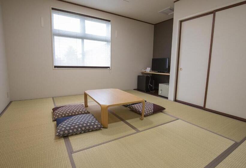 Номер Стандарт, Misato Town Community Lodge Wakuasu