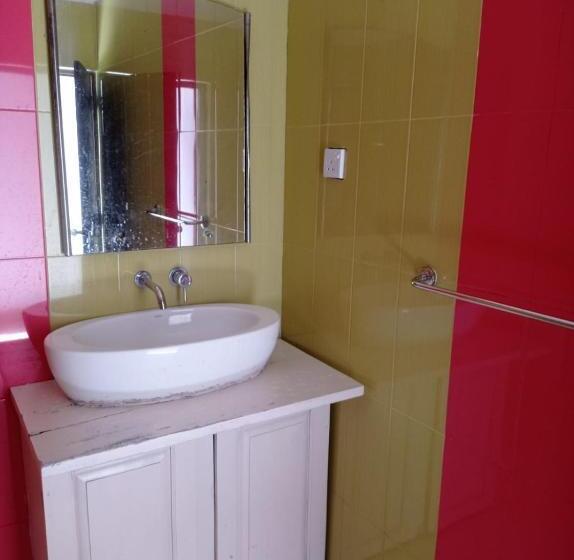Трехместный Номер Deluxe, Leisure On Hotel Negombo
