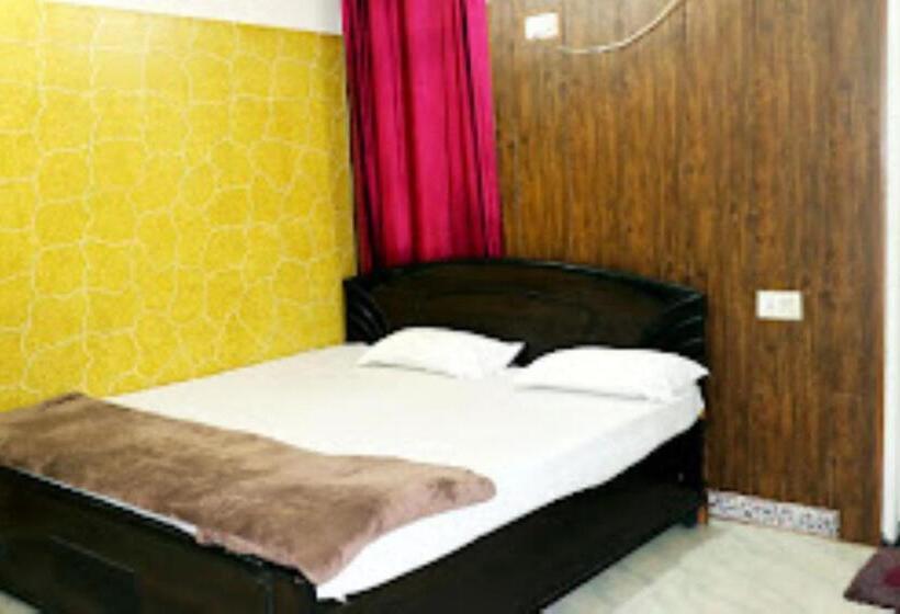 Номер Deluxe, Sanginee , Maheshwar