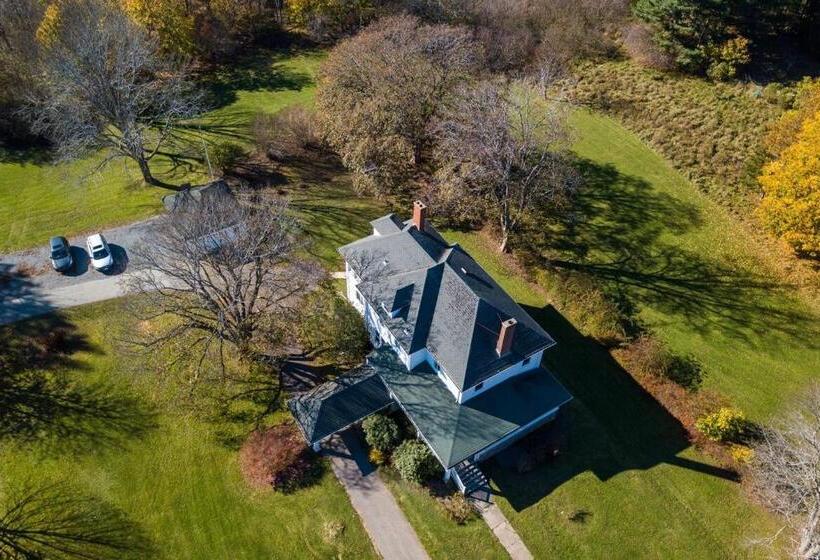 1间卧室的房子, Your Lunenburg Winter Retreat Awaits!