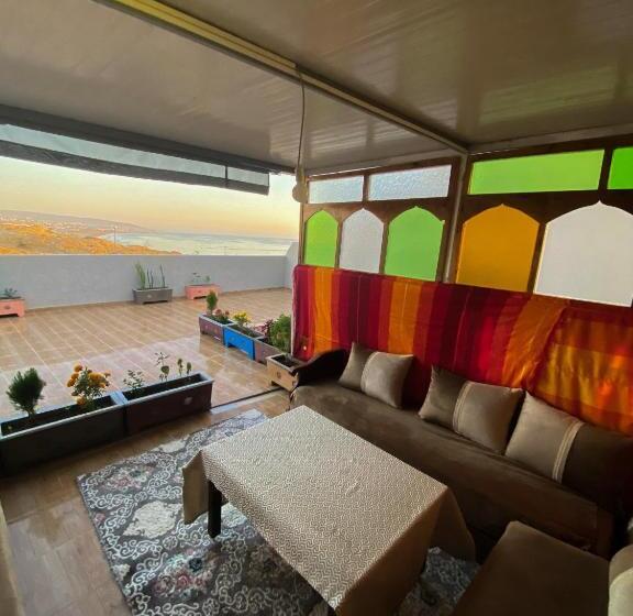 スタンダードルーム, Mira Guest House