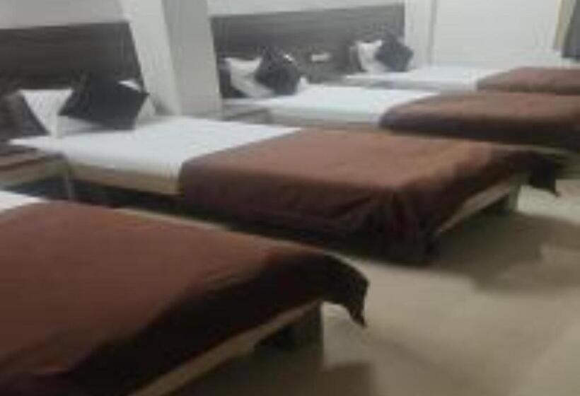 标准单人间, Balwas Ahmedabad