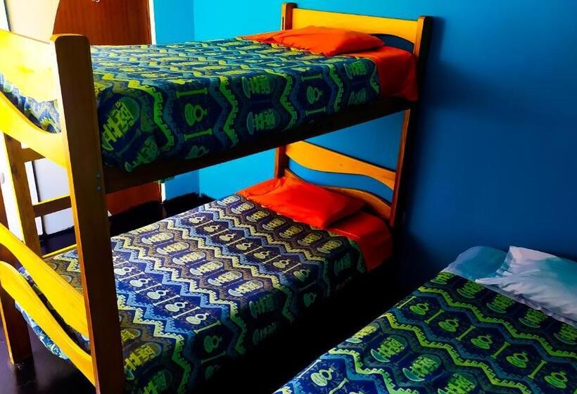 تختخواب در اتاق مشترک, Mountain View House Ollantaytambo