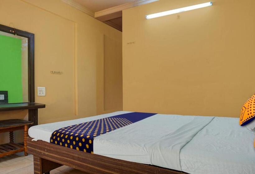 Трехместный Номер Классика, Spot On Hotel Akash Lodge