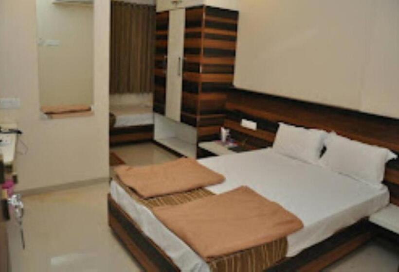 Номер Deluxe, Rich Palace, Jalgaon
