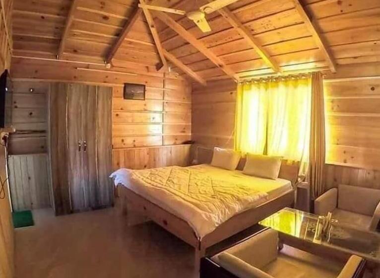 سوییت خانوادگی, Anant Vilas Resort