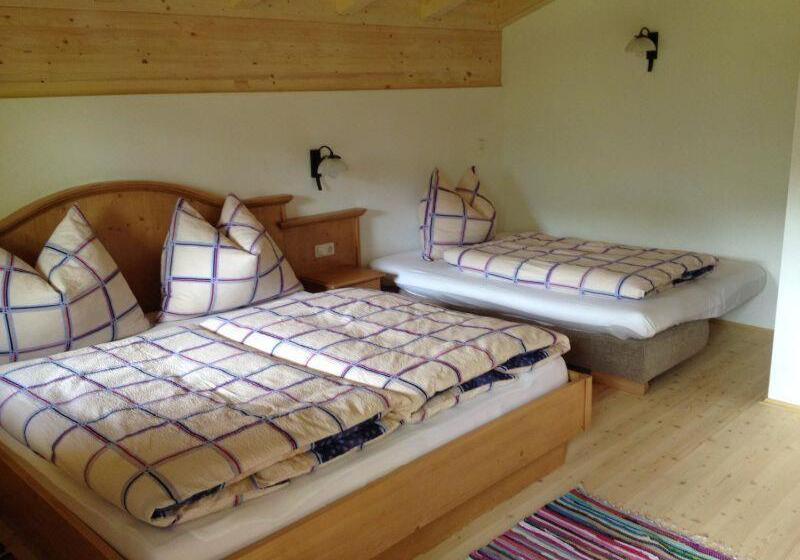 Апартаменты 2 Спальни, Wald Am See