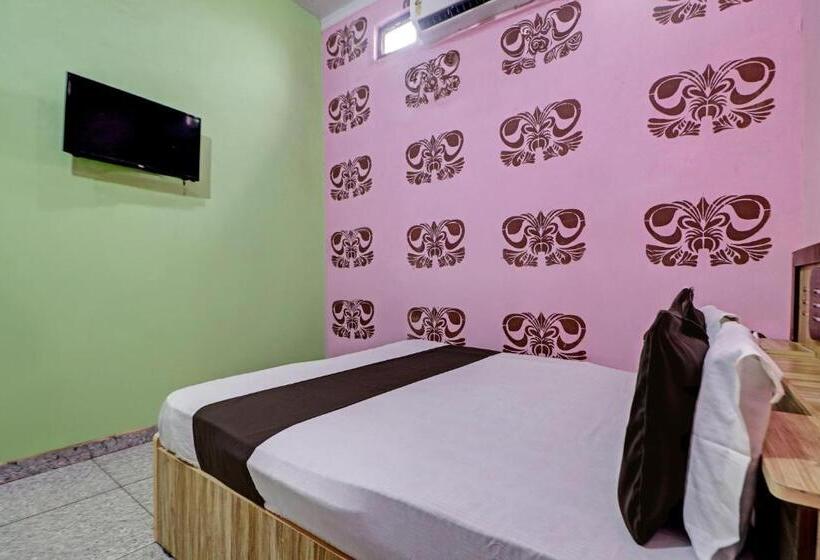 三人经典房间, Oyo Good Vibes Hotel And Restaurant