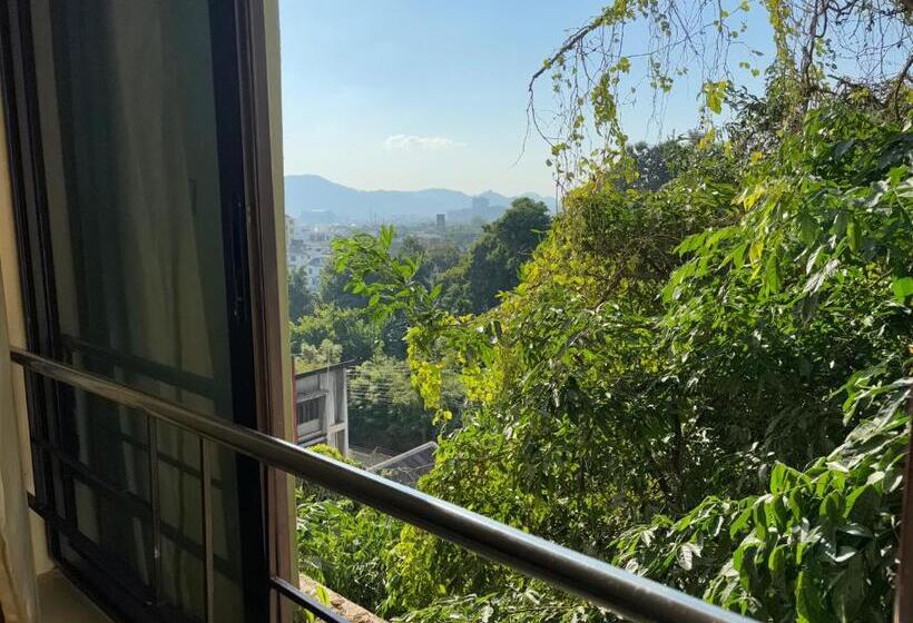 标准间带山景, Sushrita Hillview Homestay