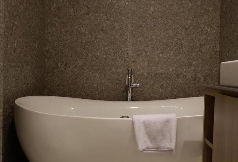 Люкс, The Margaux Hotel Yogyakarta