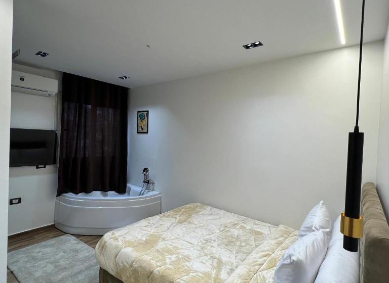 اتاق لوکس یک تخته, White Pyramids Inn