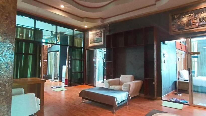 带大床的标准间, Changrojresortkaengkhoi