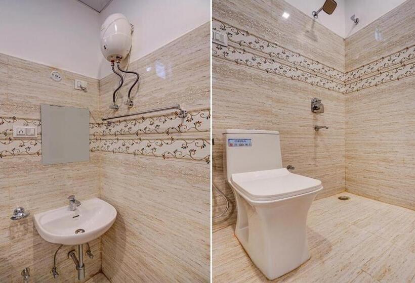Трехместный Номер Классика, Collection O Amit Legagcy Resort
