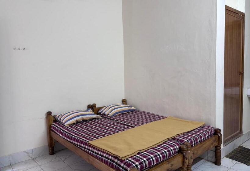 Номер Economy, Yamuna Vihar Toursit Home