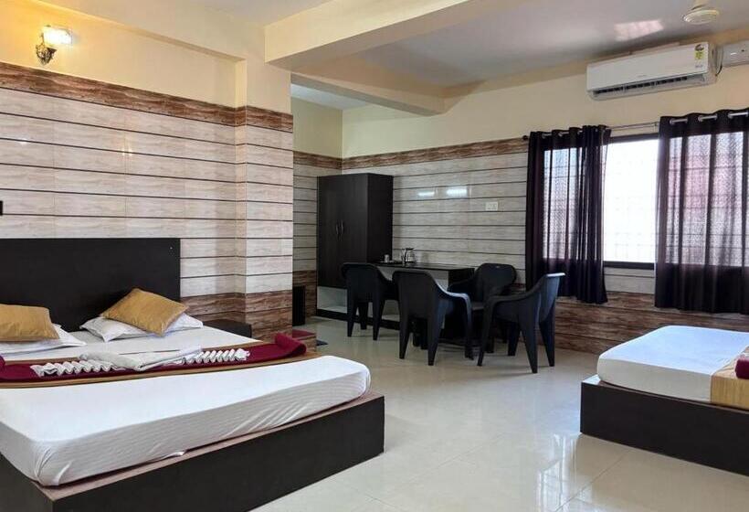 Четырехместный Номер Deluxe, Yamuna Vihar Toursit Home