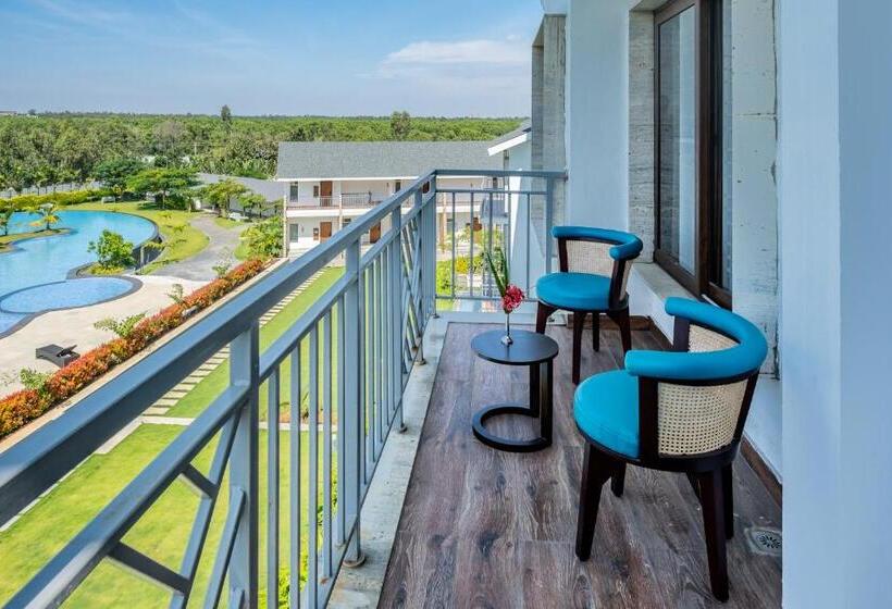 Люкс Superior, Sportico Resort Bangalore