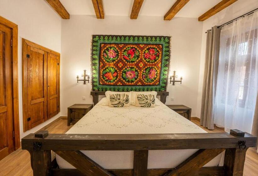 سوییت خانوادگی, Casa Maya Transilvania