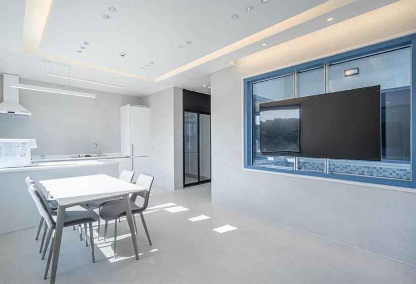 اتاق استاندارد, Yeosu Blueara Premium Pool Villa