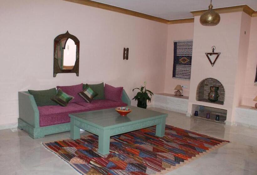 ４ベッドルームハウス, Riad Tania Mozaik
