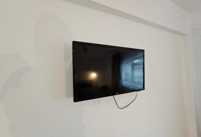 اتاق استاندارد سه نفره, Didi Apartament