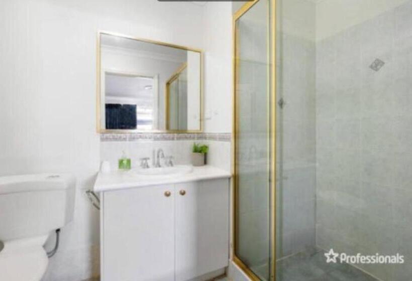 Номер Стандарт Трехместный, Somerville Secure Accommodation