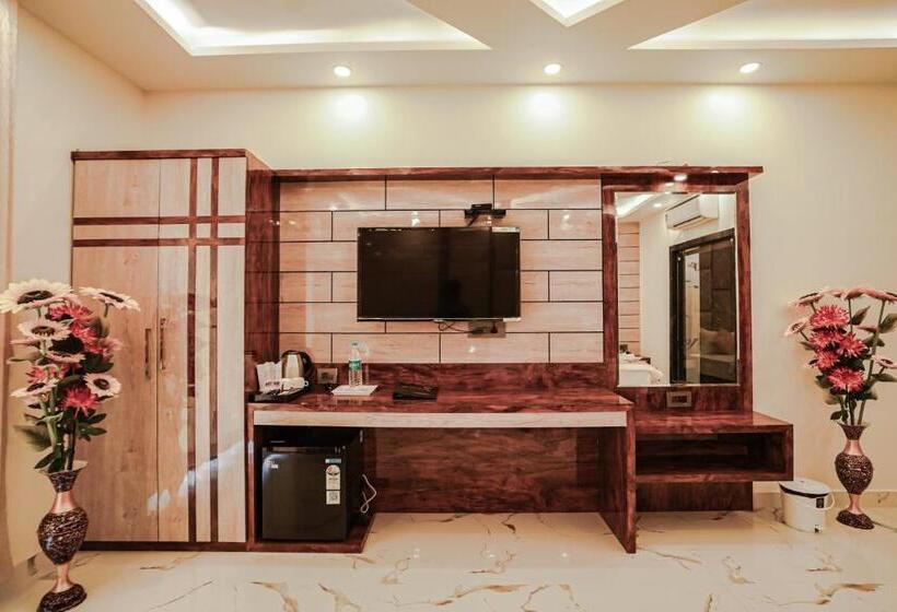 Номер Стандарт Вид на Бассейн, The Rath Inns