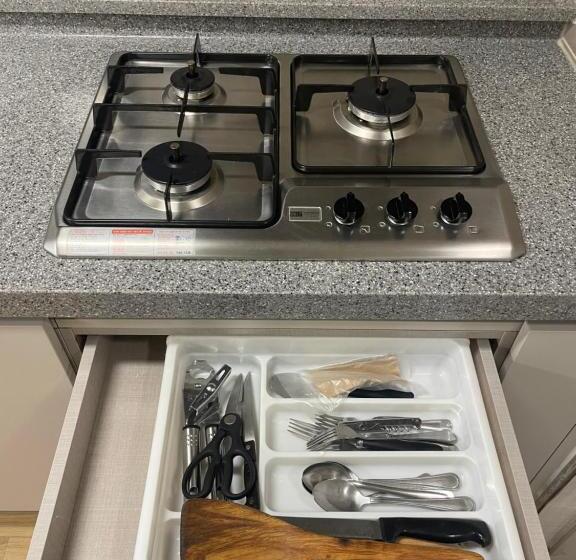 스탠다드 발코니 스튜디오, Spacious Luxury Condo W/ Kitchen Beside Hilton Clark D’heights