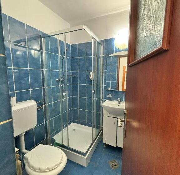 スタンダードシングルルーム, Bucharest West Motel