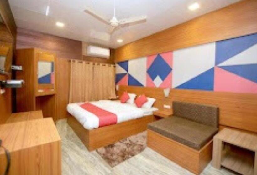 Номер Deluxe, E Square Jabalpur Mp