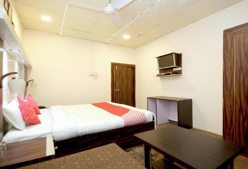 Номер Economy, E Square Jabalpur Mp