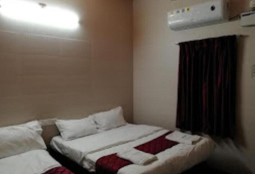 디럭스 룸, Sagar Grand Residency Puducherry
